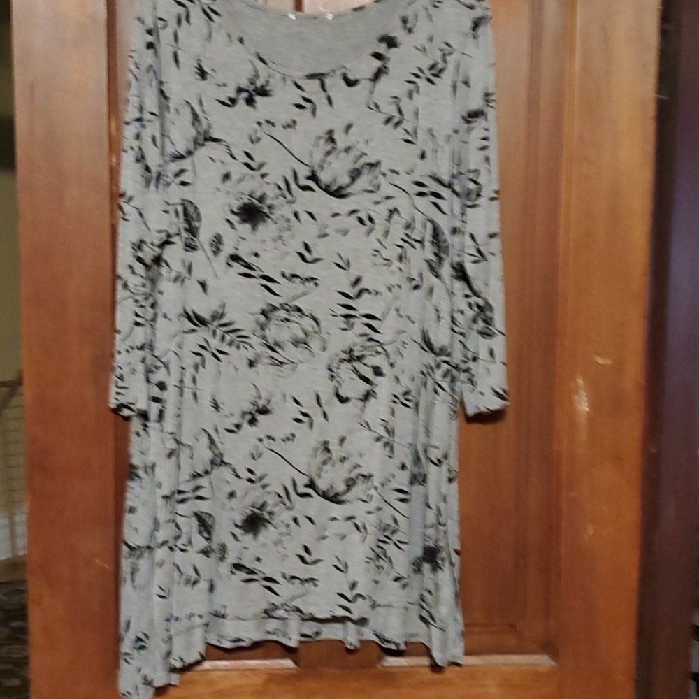 Floral High Low Top